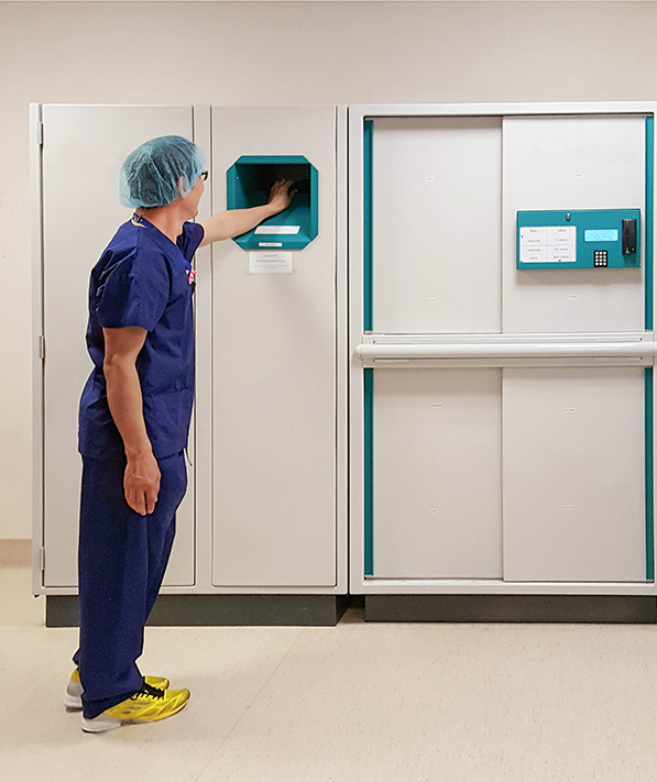 CabiNet RFID Uniform Dispenser Returning Uniform